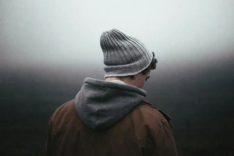 A person deals with heroin addiction.